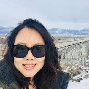 Meet your Posher, Amy